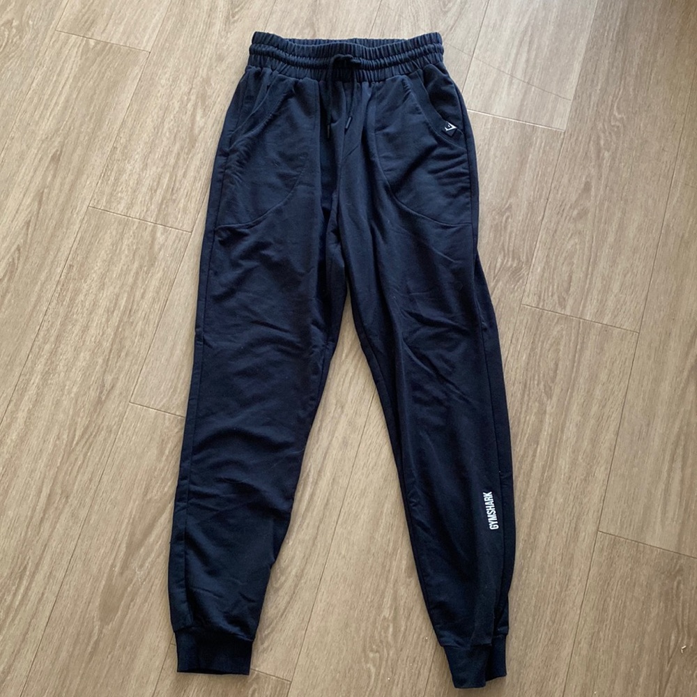 Black Gymshark joggers